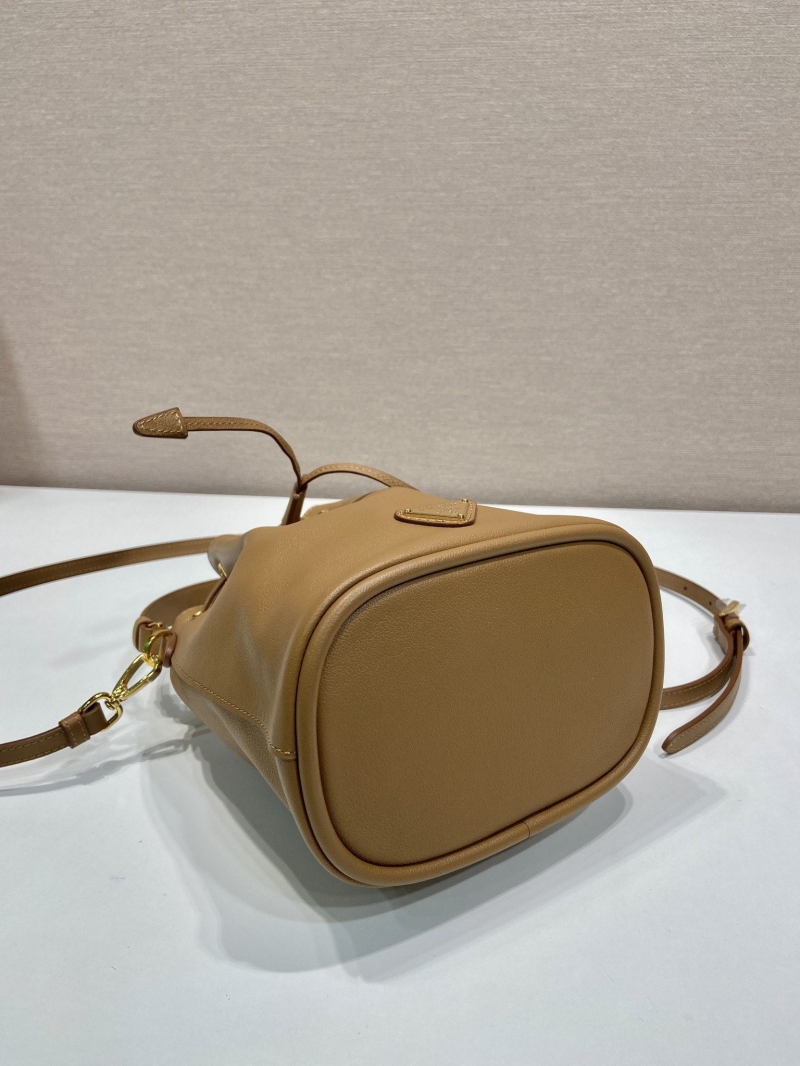 Pra*a bucket bags